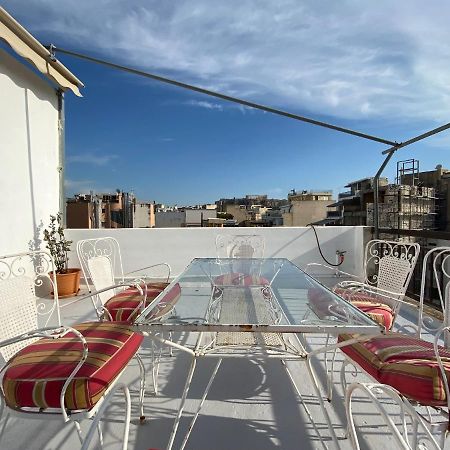 Central Apts With Acropolis Views - Pk Building Atene Esterno foto